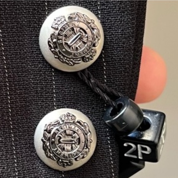 Tahari NEW Julian Black Pinstripe Suit Jacket, Women’s Sz 2P - Picture 9 of 9